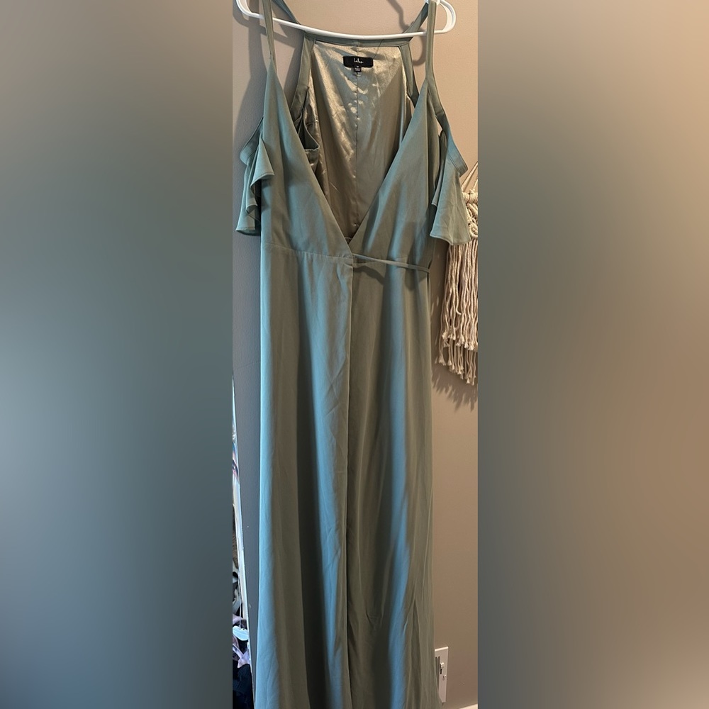 Floor length Lulus green dress
